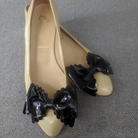 Butter Shoes Shoes - Butter Kitten Heeled Flats Sz 10